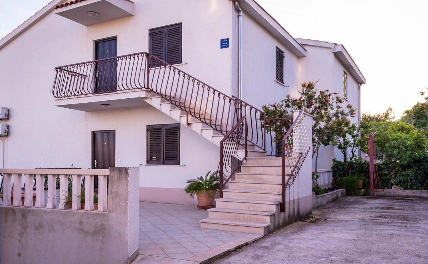 Apartments Brane - 100M From The Beach Trogir Ngoại thất bức ảnh